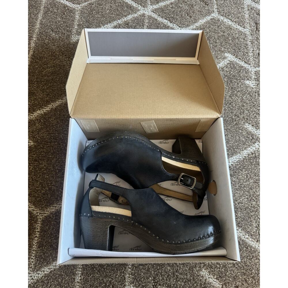 Dansko Sassy Milled Burnished Black Clog Sandal Contoured Footbed Lightweight 38 - Picture 2 of 15